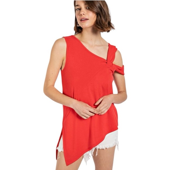 Mandalay and Company Tops - EDGE THEORY ASYMMETRICAL TWIST NECK TOP
Fiery Red